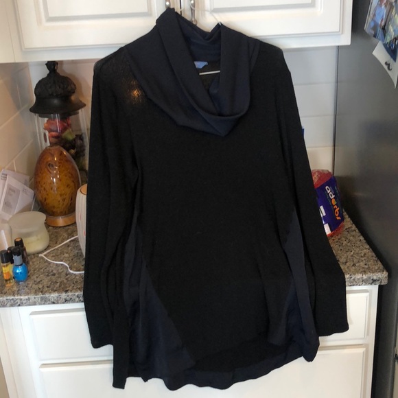 Simply Vera Vera Wang Tops - Over sized black top